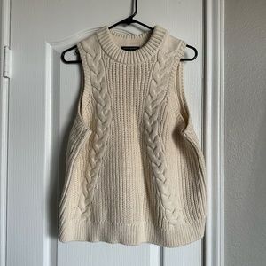 Banana Republic | Cream Sweater Vest | Chunky Cable knit | Never Worn